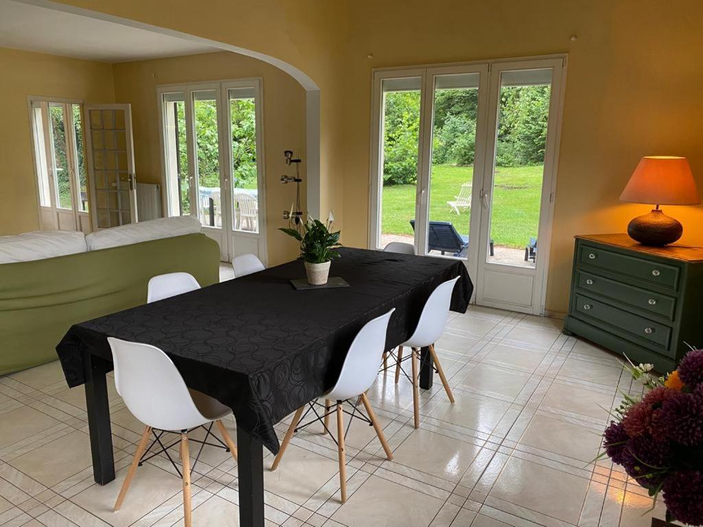 Villa - Coulommiers - Parcs Des Felins - Provins Beautheil-Saints Εξωτερικό φωτογραφία